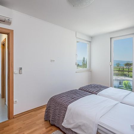 Ap 4+2 In One Of The Most Luxury Building In Omis Room photo