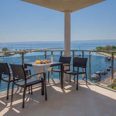 Ap 4+2 In One Of The Most Luxury Building In Omis Room photo