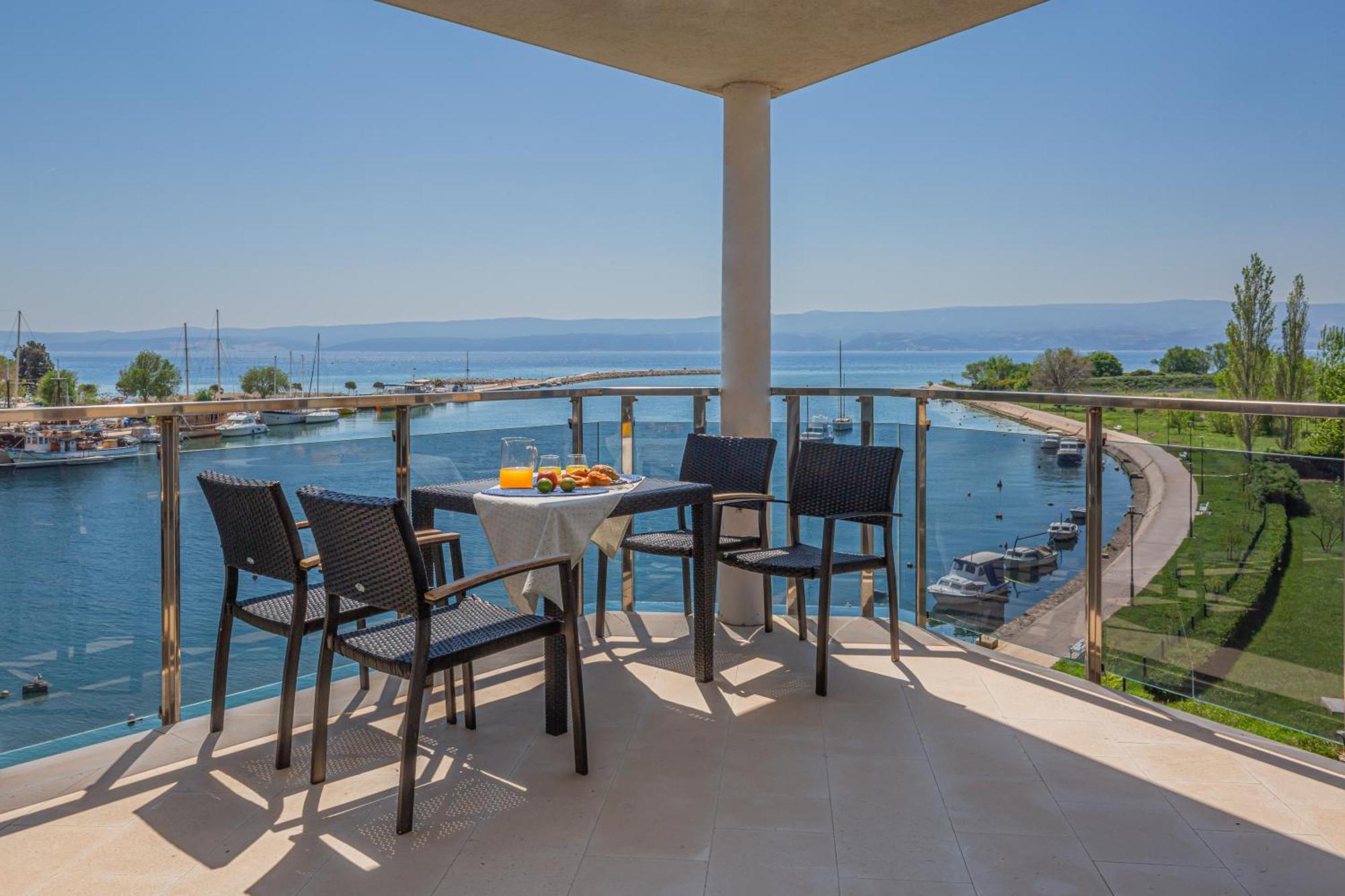 Ap 4+2 In One Of The Most Luxury Building In Omis Room photo